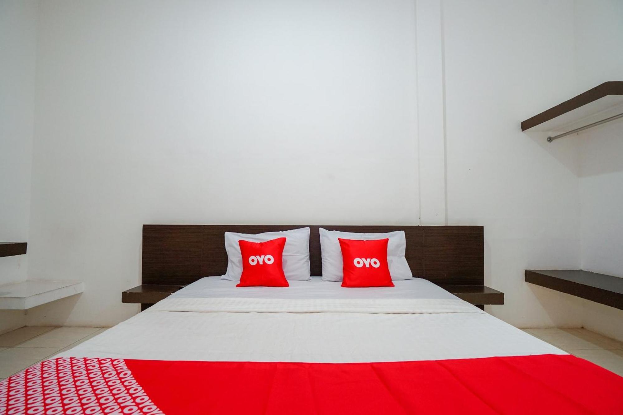 Super Oyo 1868 Penginapan Sekip Palembang Exteriér fotografie